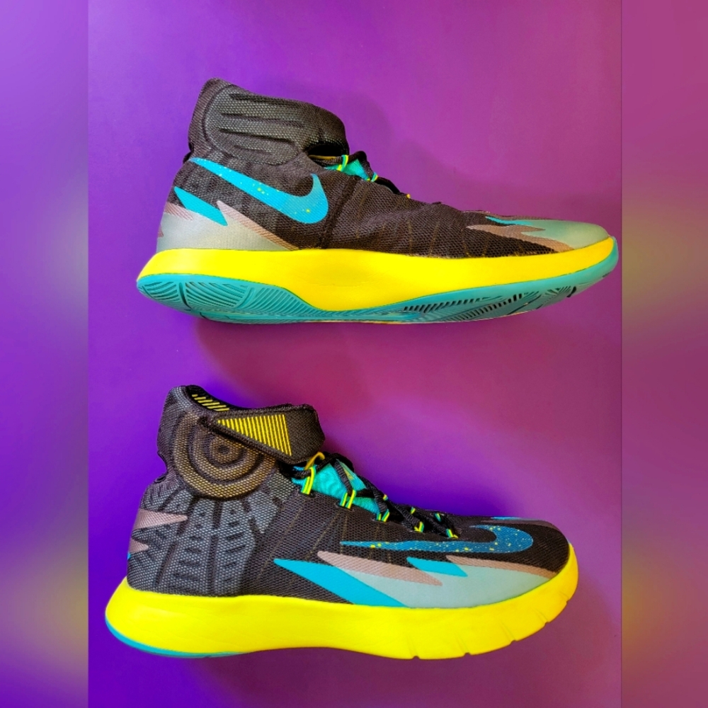 Nike Hyper Rev size 9.5